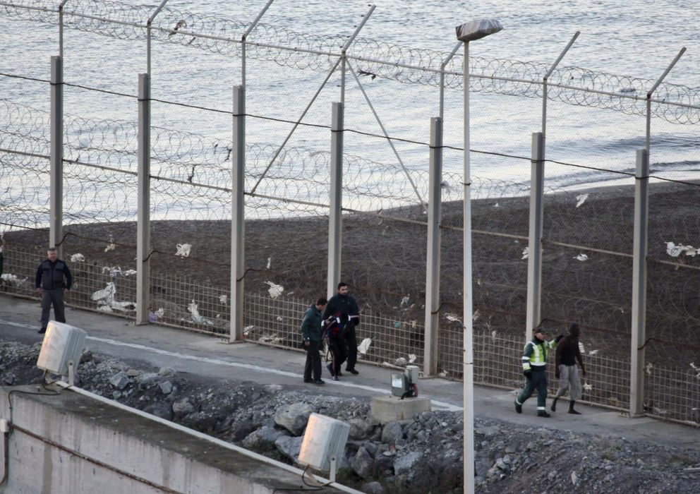 Foto: Al menos 14 inmigrantes perdieron la vida la semana pasada al intentar cruzar a España (EFE)