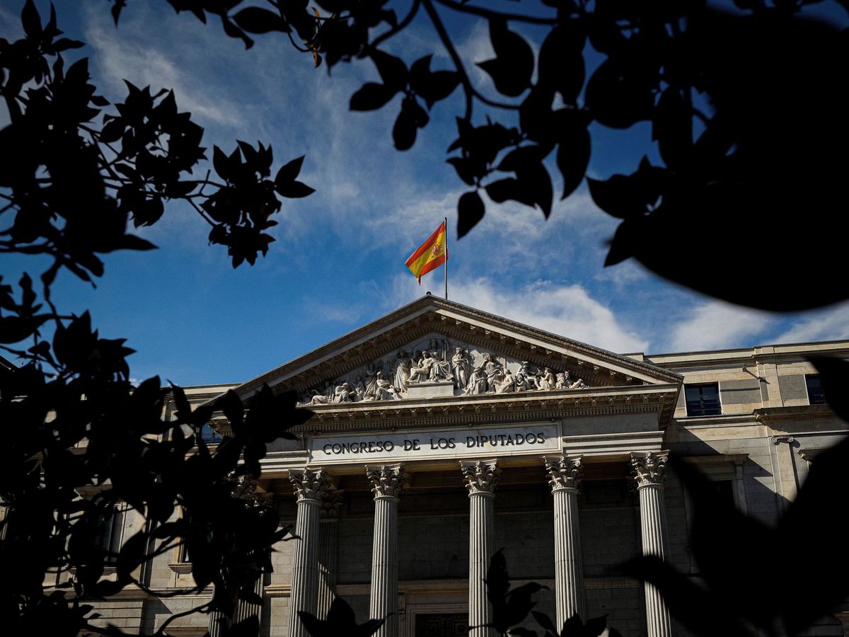 Foto: Vista de la fachada del Congreso de los Diputados, este martes, en Madrid. (EFE)