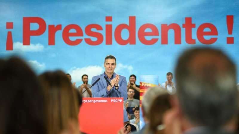Foto de El PSOE se ve a dos o tres escaños del PP: El tsunami azul es una olita
