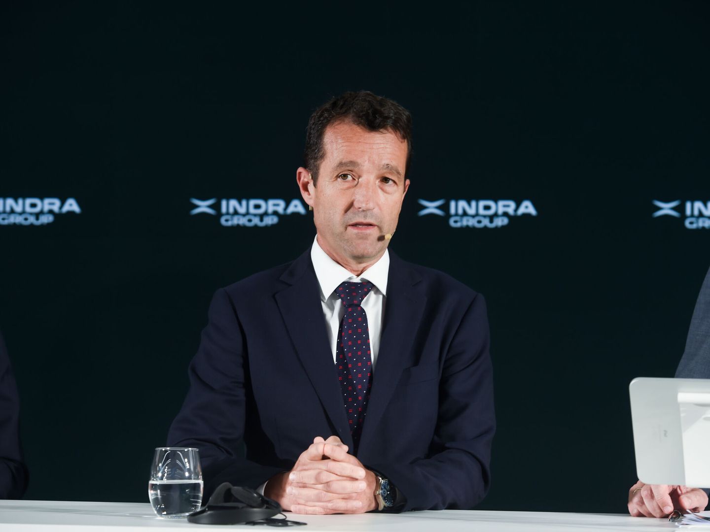 Indra ficha a Morgan Stanley y Goldman para comprar Escribano con parte ...
