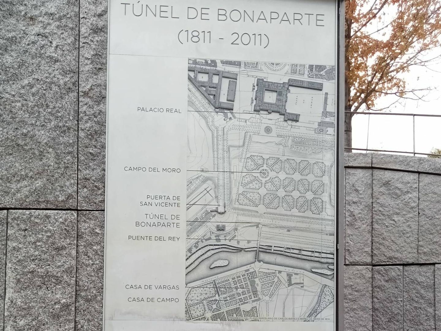 Reseña informativa en el entorno del túnel. (AYUNTAMIENTO DE MADRID)