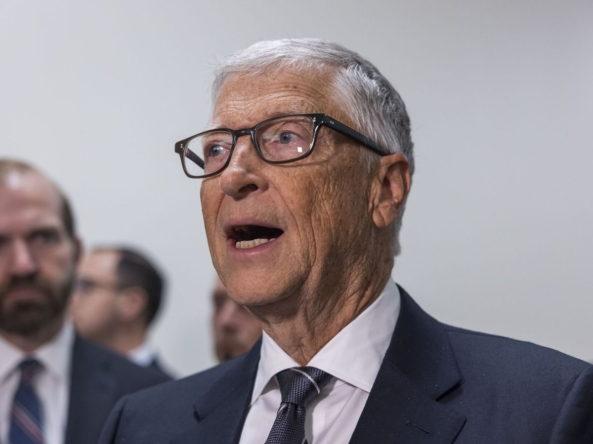 Bill Gates alerta que governos demoram a reagir diante da rápida evolução da inteligência artificial