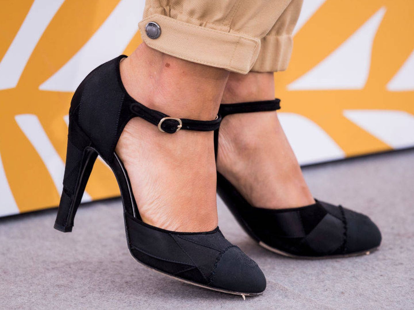 La actriz Golshifteh Farahani con zapatos Mary Jane de tacón cuadrado (Foto de Tristan Fewings/Getty Images).