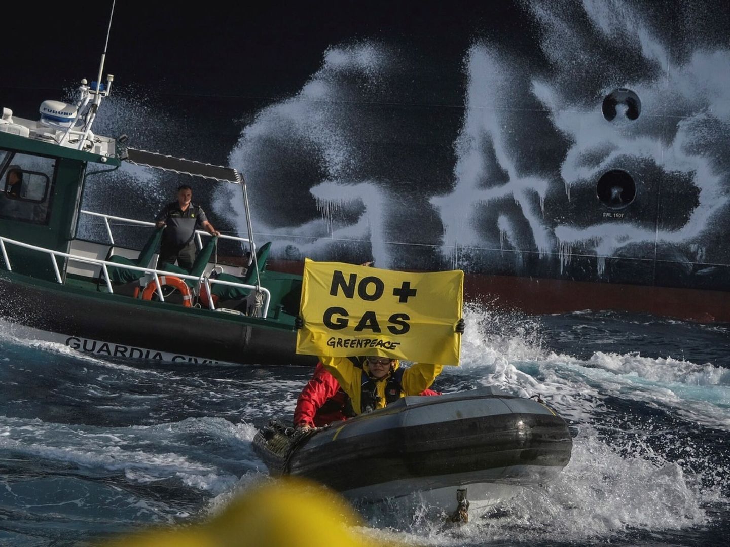 Acción de protesta de Greenpeace. (EFE/Greenpeace/Pedro Armestre)