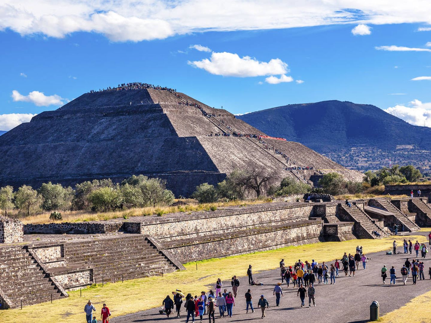 Avenida de los Muertos y Pirámide del So, en Teotihuacán, México. (Reuters) 