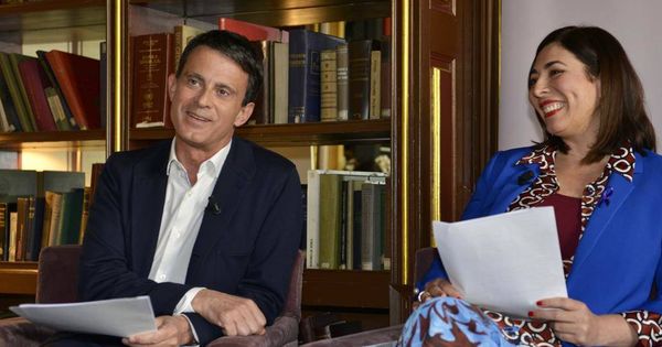 Foto: Manuel Valls con María Luz Guilarte este viernes. 
