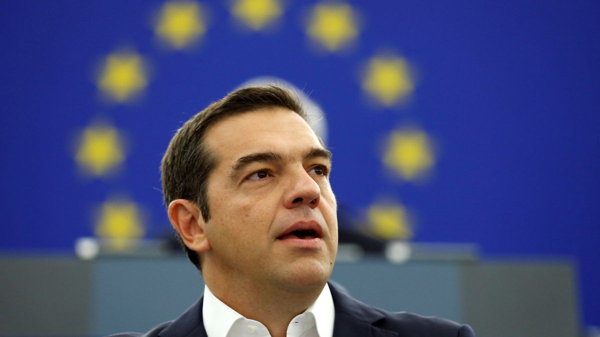 Tsipras coquetea con los socialistas y declara la guerra a la extrema derecha