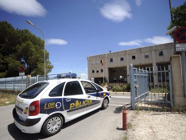 Prisión provisional para el acusado de asesinar a su mujer en El Algar ...