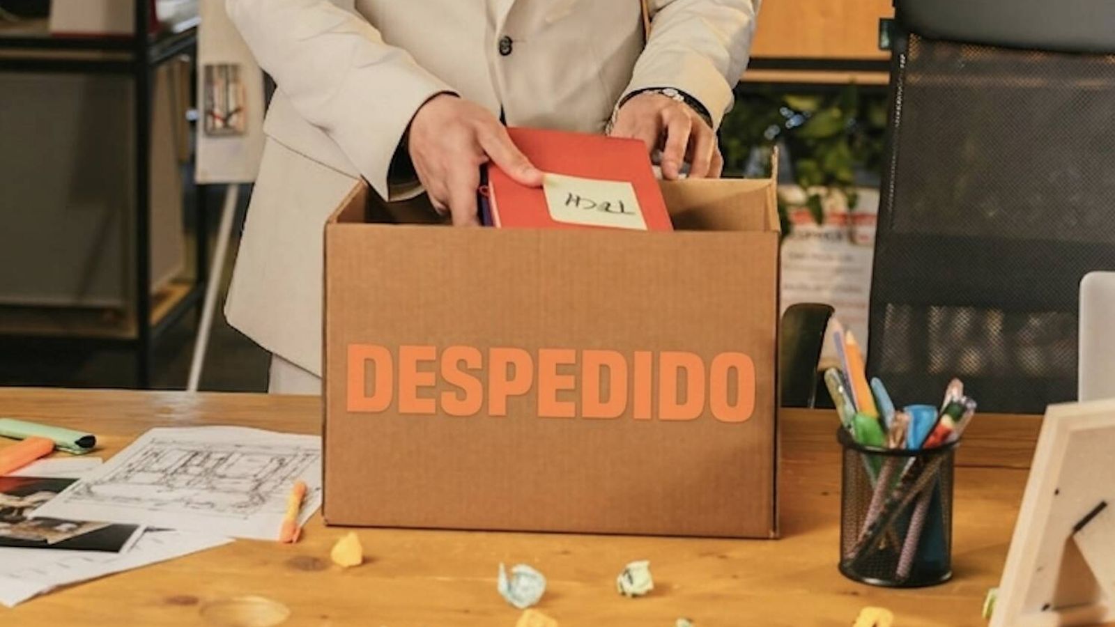 "Me ha hecho perder mi trabajo": el 12% de los españoles creen que la IA les ha sacado del mercado laboral