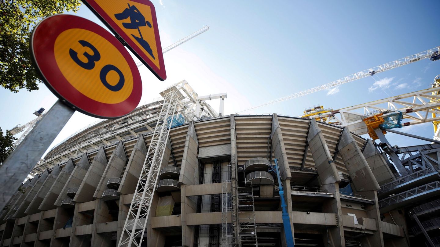 Vista de las obras del Santiago Bernabéu. (EFE/Javier Lizón) 