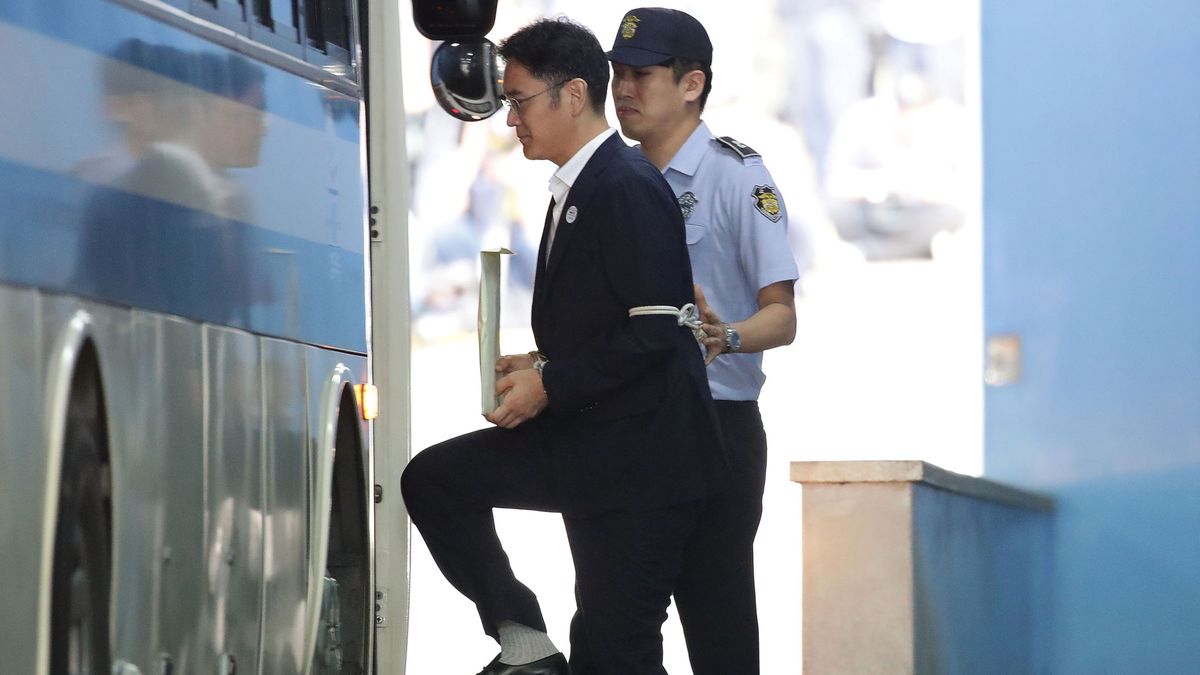 El comunicado interno de Samsung sobre la condena a su presidente a 5 años de cárcel