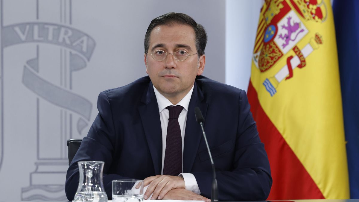 El Gobierno retira definitivamente a la embajadora en Argentina y valora impedir la entrada de Milei a España