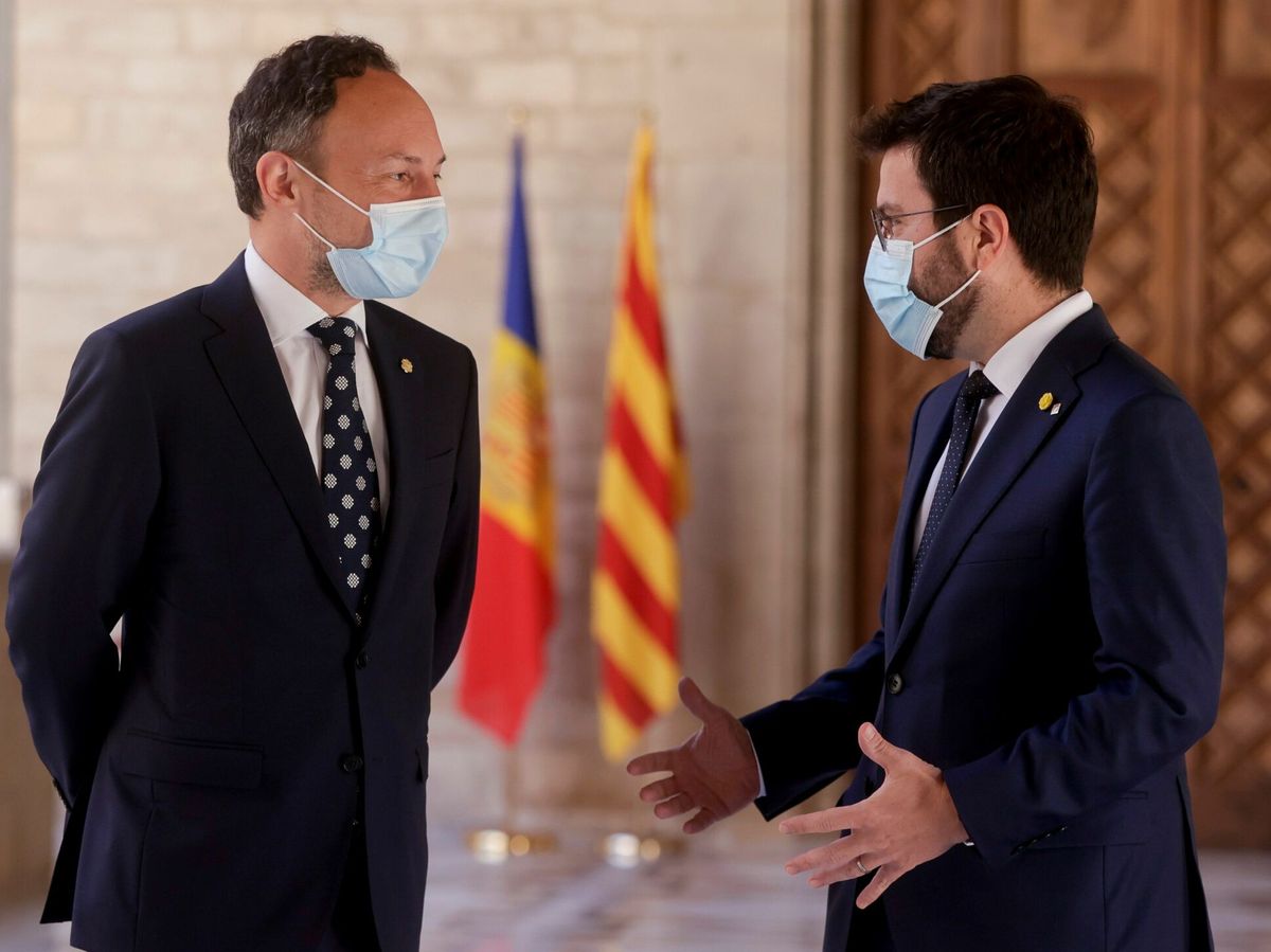 Foto: El presidente de la Generalitat, Pere Aragonès se reunió en el Palau de la Generalitat con el jefe de Gobierno de Andorra, Xavier Espot. (EFE)