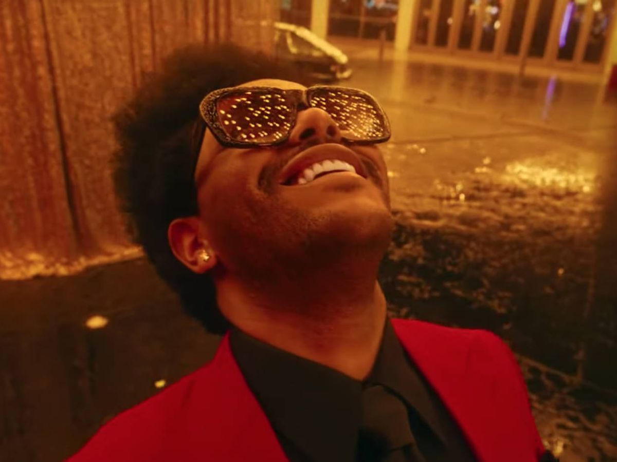Foto: Fotograma del videoclip de 'Blinding Lights' de The Weeknd, la canción más escuchada del mundo en Spotify en 2020 (YouTube)