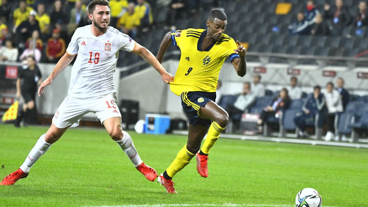 Naufragio de España en Suecia: se complica el pase directo al Mundial de Qatar (2-1)