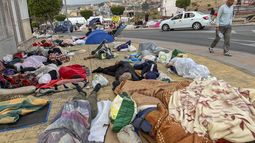 Sin embargo, los invasores también son seres humanos