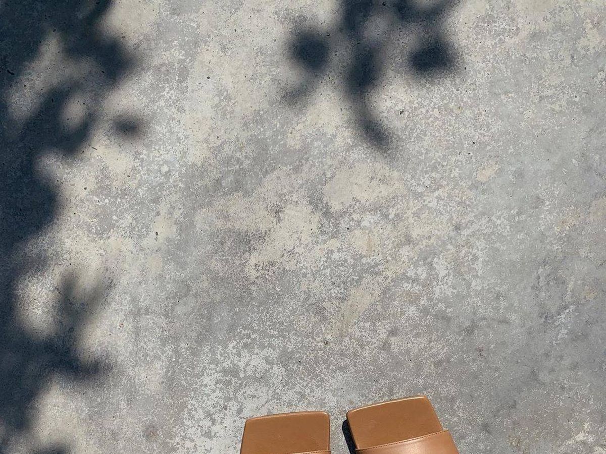 Foto: Estas son las sandalias que todas las influencers llevan. (Instagram @rosiehw)