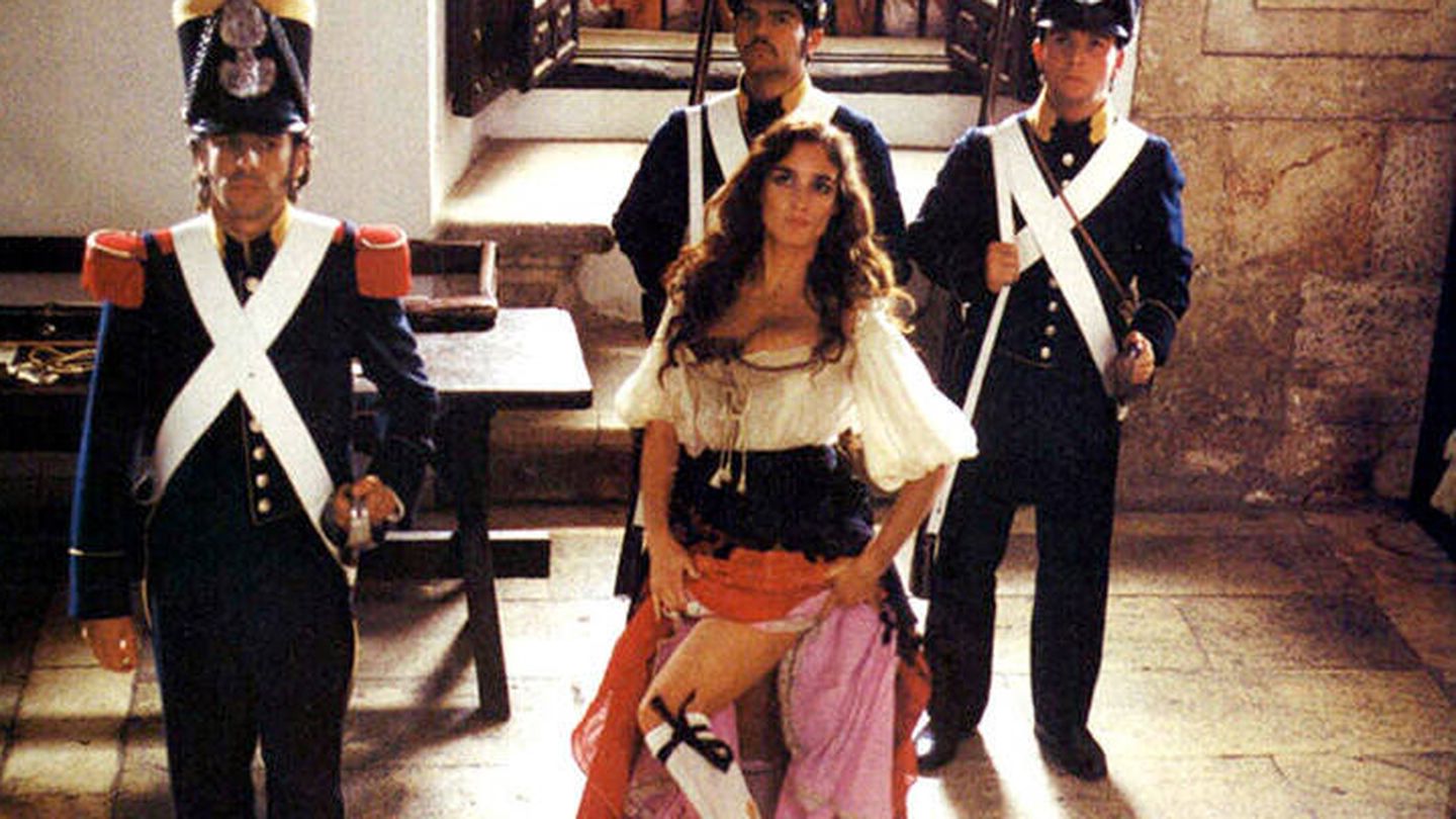 Paz Vega, como Carmen, en la película de Vicente Aranda. 
