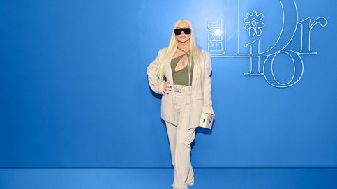 Christina Aguilera acude al desfile más rebelde de Dior 