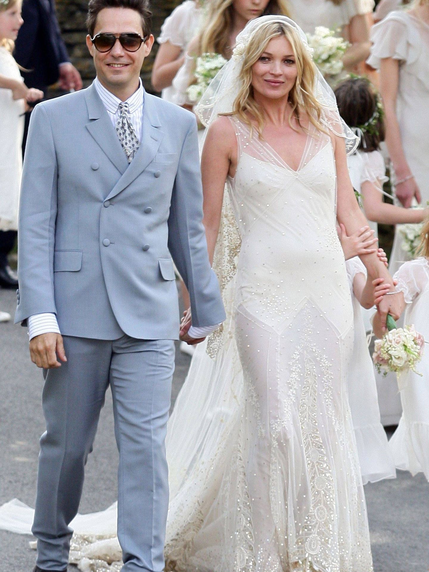 Kate Moss y Jamie Hince en su boda en 2011. (Gtres)