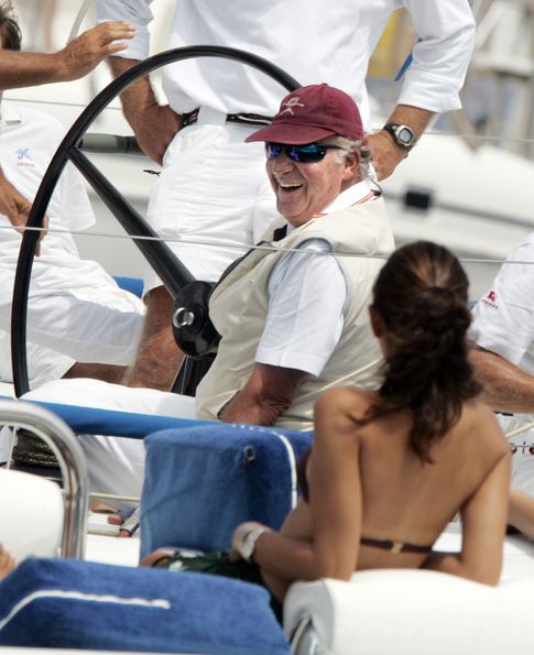 Foto: Don Juan Carlos, en 2006, en una regata en Mallorca. (Reuters)