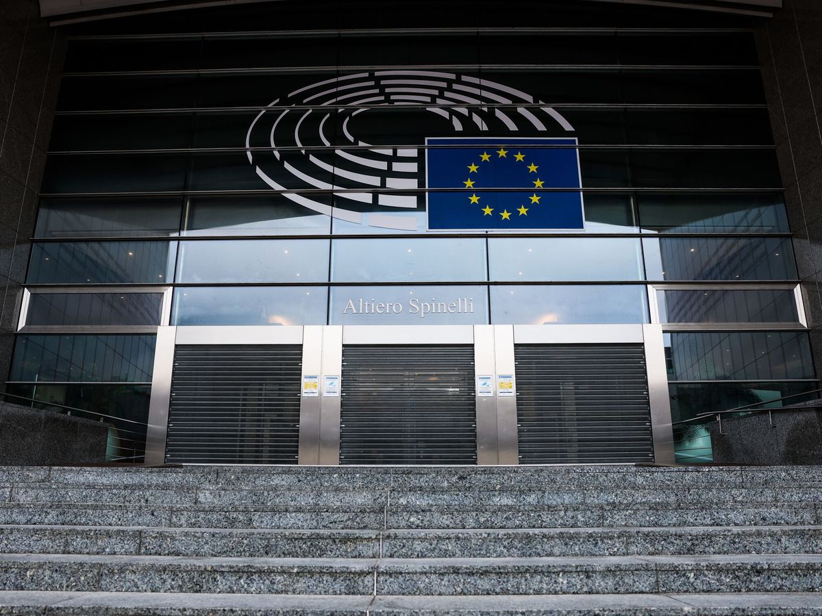 Foto: El logotipo del Parlamento Europeo en Bruselas (Bélgica). (EFE / Stephanie Lecocq)