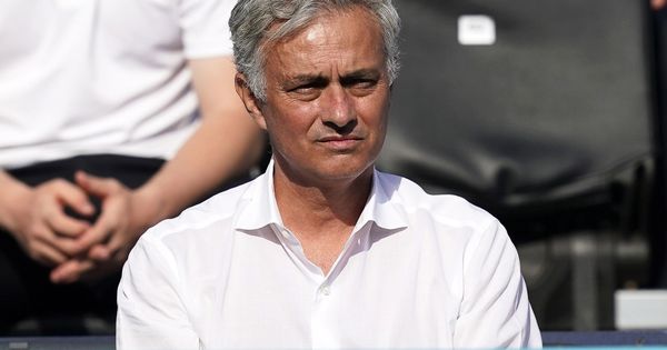 Foto: José Mourinho en la grada durante el torneo de Queen's. (Reuters)
