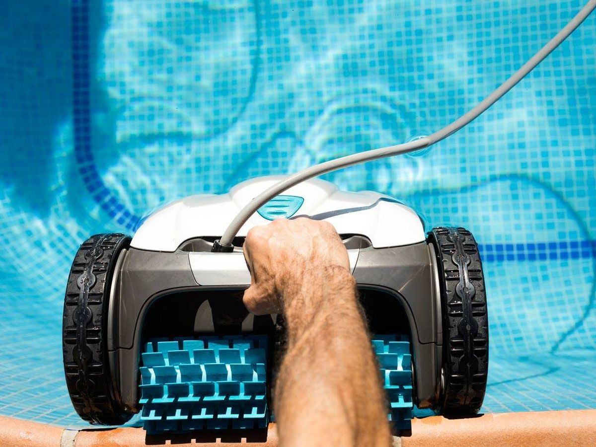 Foto: Los mejores limpiafondos para piscinas manuales o automáticos