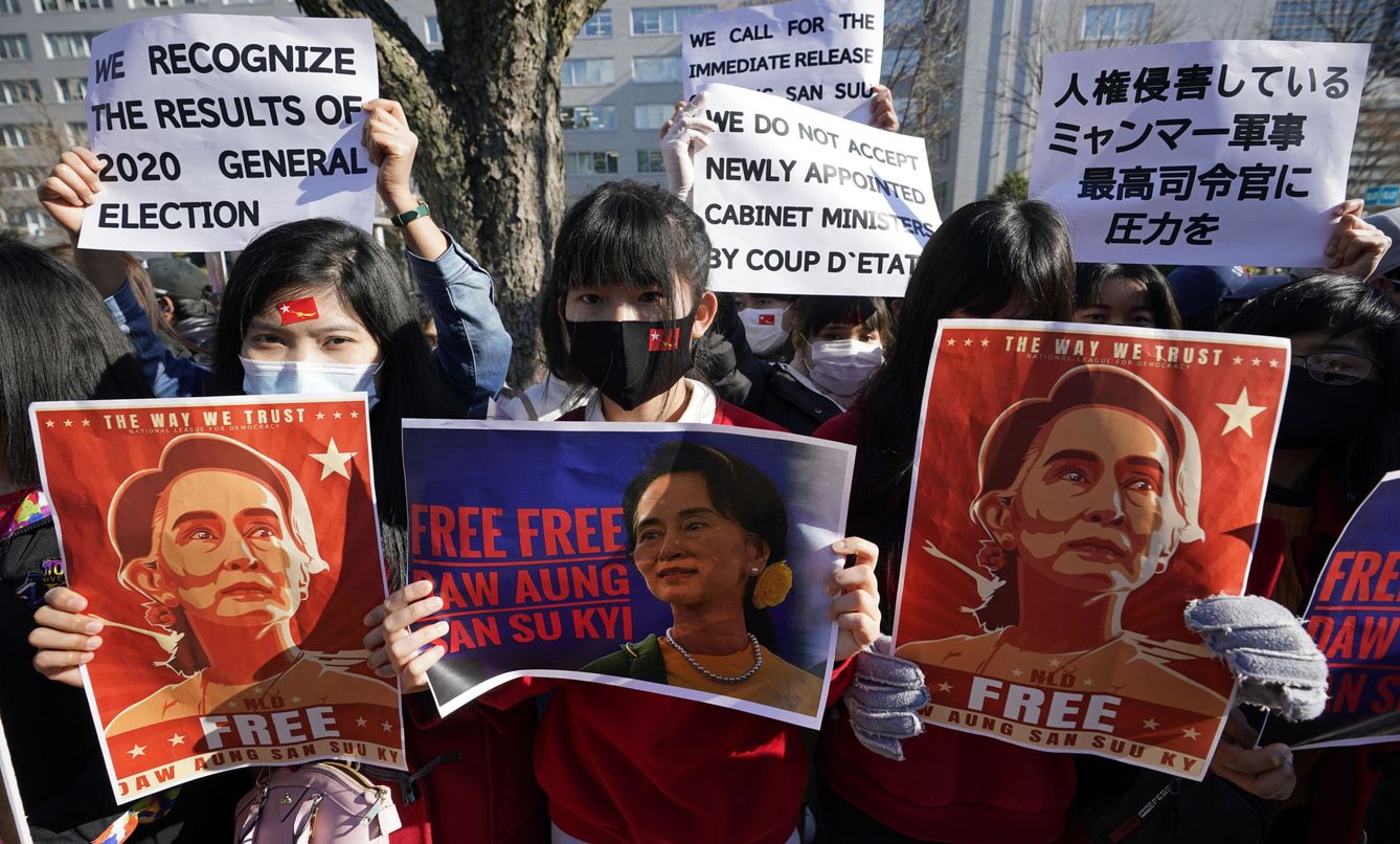 Manifestación a favor de la liberación de Aung San Suu Kyi en Japón (EFE)