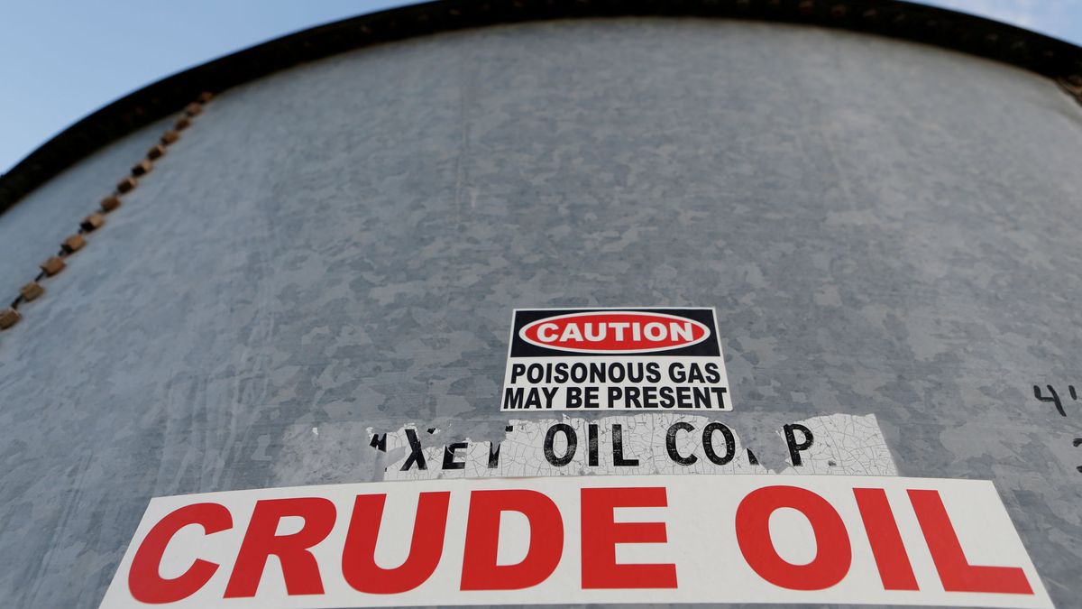 El petróleo recupera todo lo perdido en la pandemia: el barril alcanza los $60