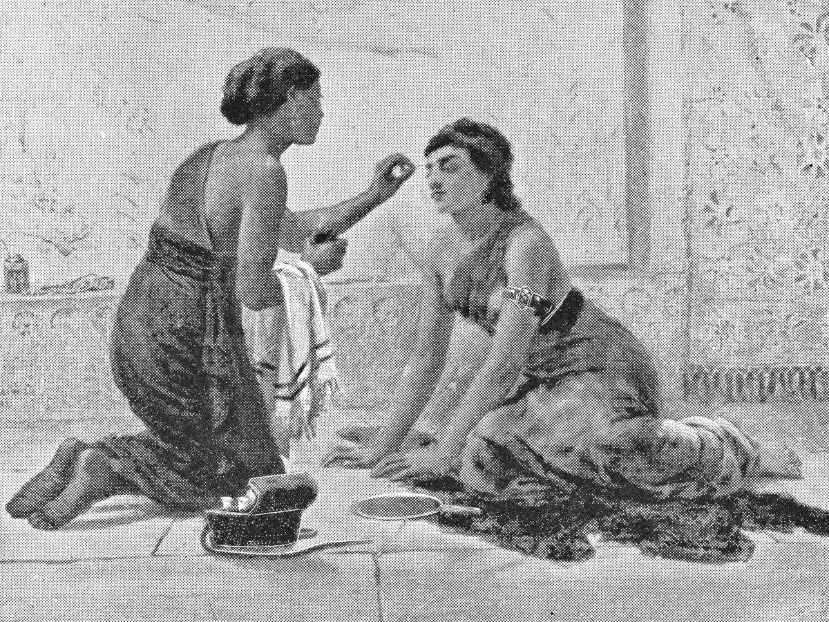 Foto: Una mujer le aplica maquillaje a otra en una casa de baños de Turquía. (iStock)