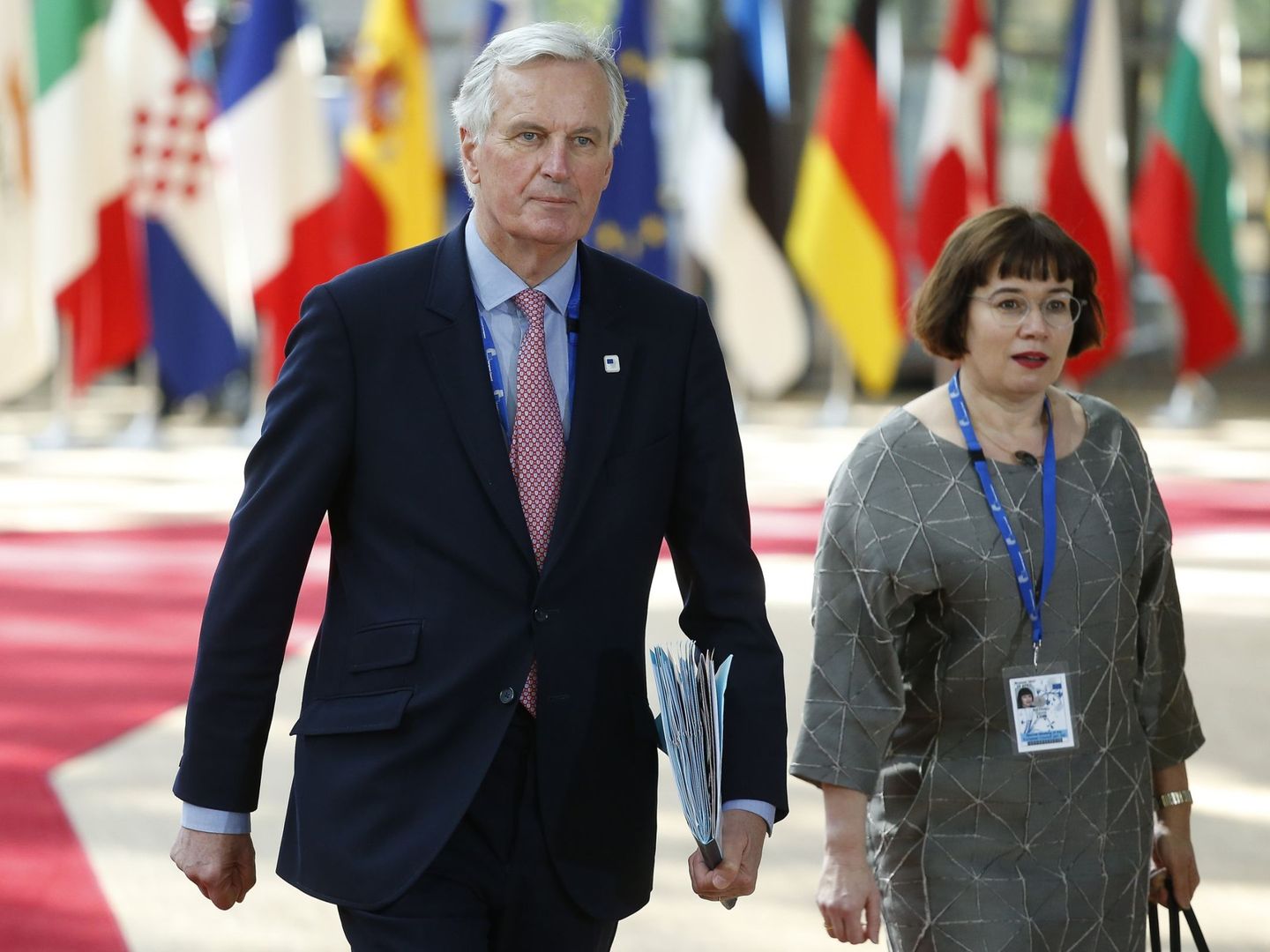 Sabine Weyand junto a Barnier durante la anterior fase de negociación. (EFE)