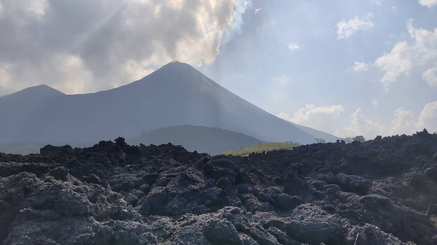 Silueta del Volcán Pacaya. (Asier Vera)