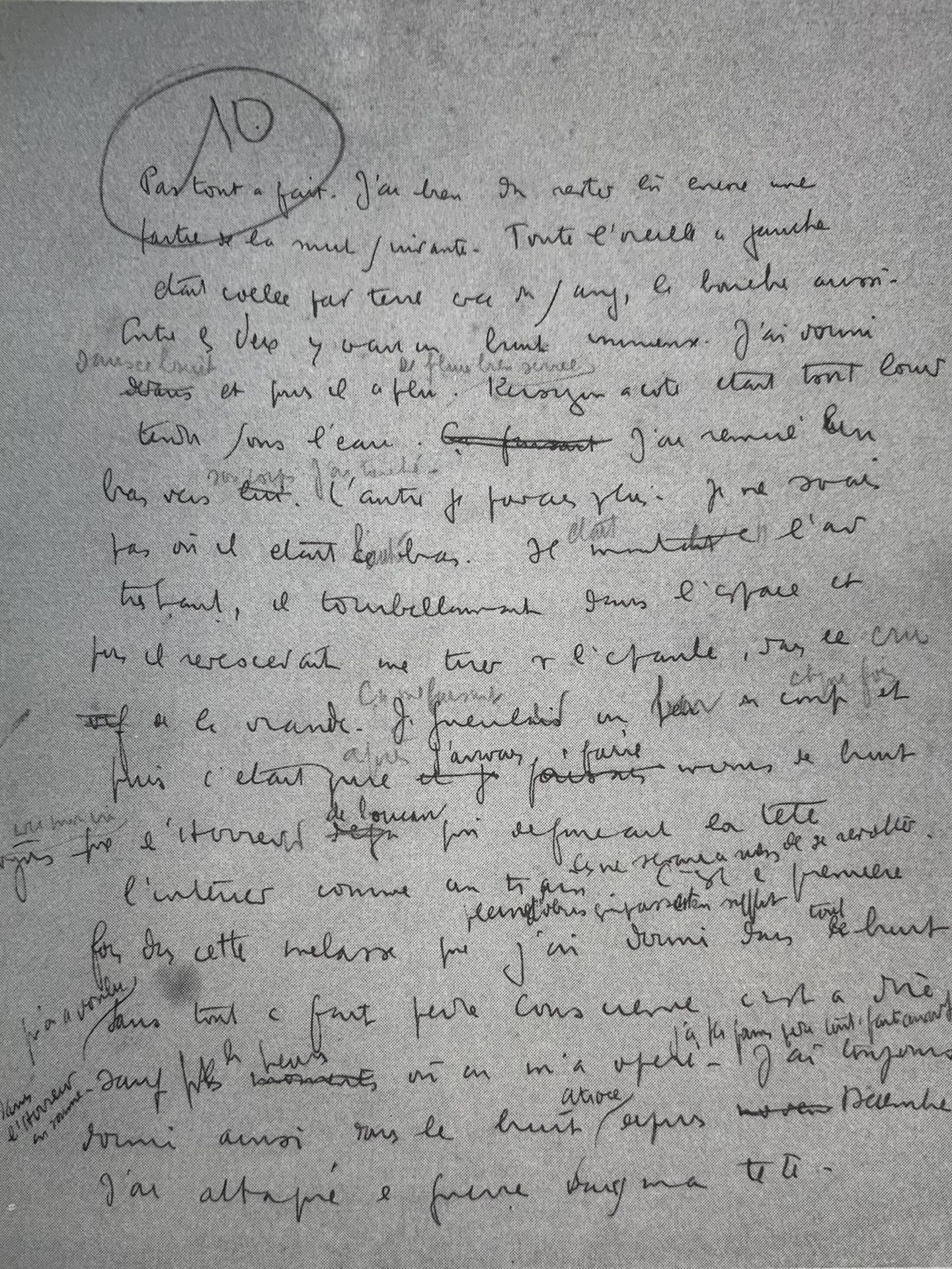 Primera página del manuscrito 'Guerra', de Louis-Ferdinand Céline, incluida en la edición española de esa novela.