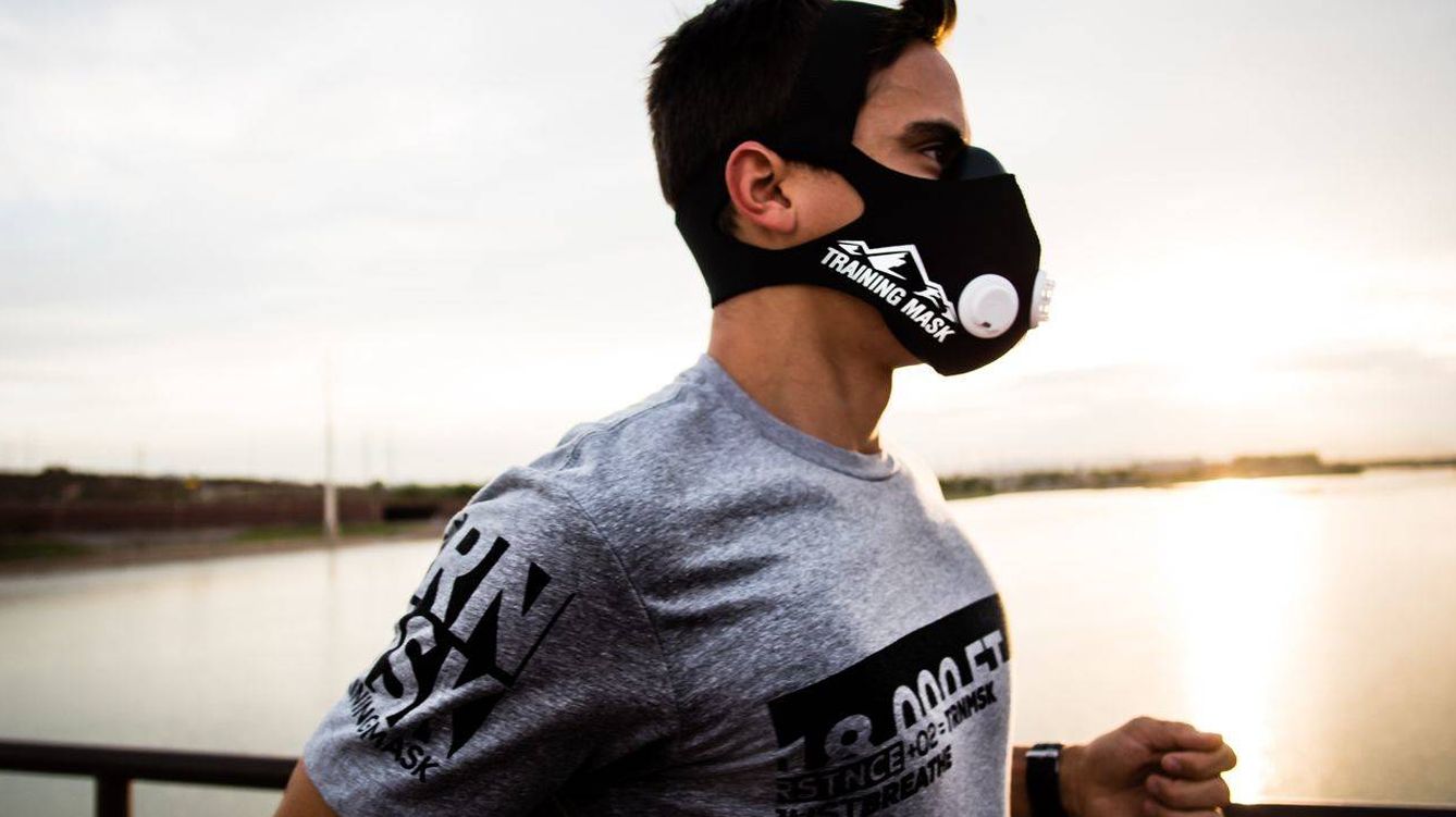Las máscaras de entrenamiento retrasan la fatiga y disminuyen los tiempos de recuperación (Foto: Elevation Training Mask)