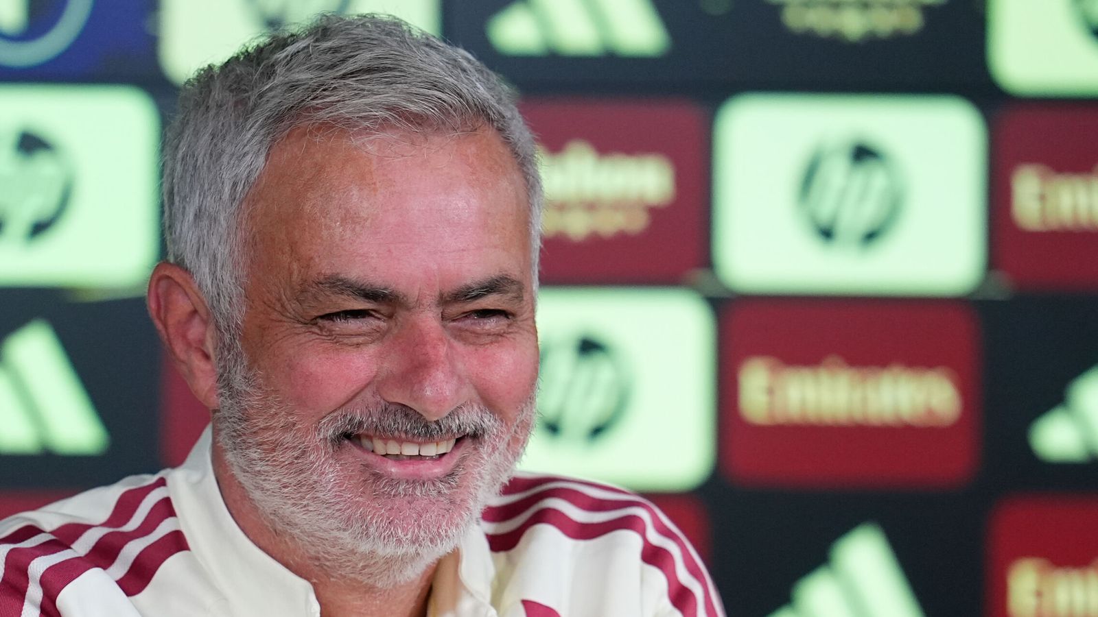 Mourinho contesta a Fermín López después de sus quejas: "A nosotros nos cansan cosas que siguen pasando"