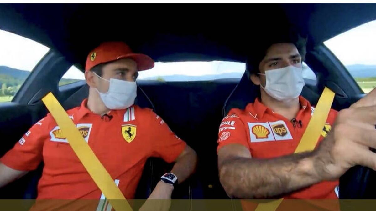  Carlos Sainz y Charles Leclerc, juntos en un Ferrari amarillo: "La F1 es muy extraña"