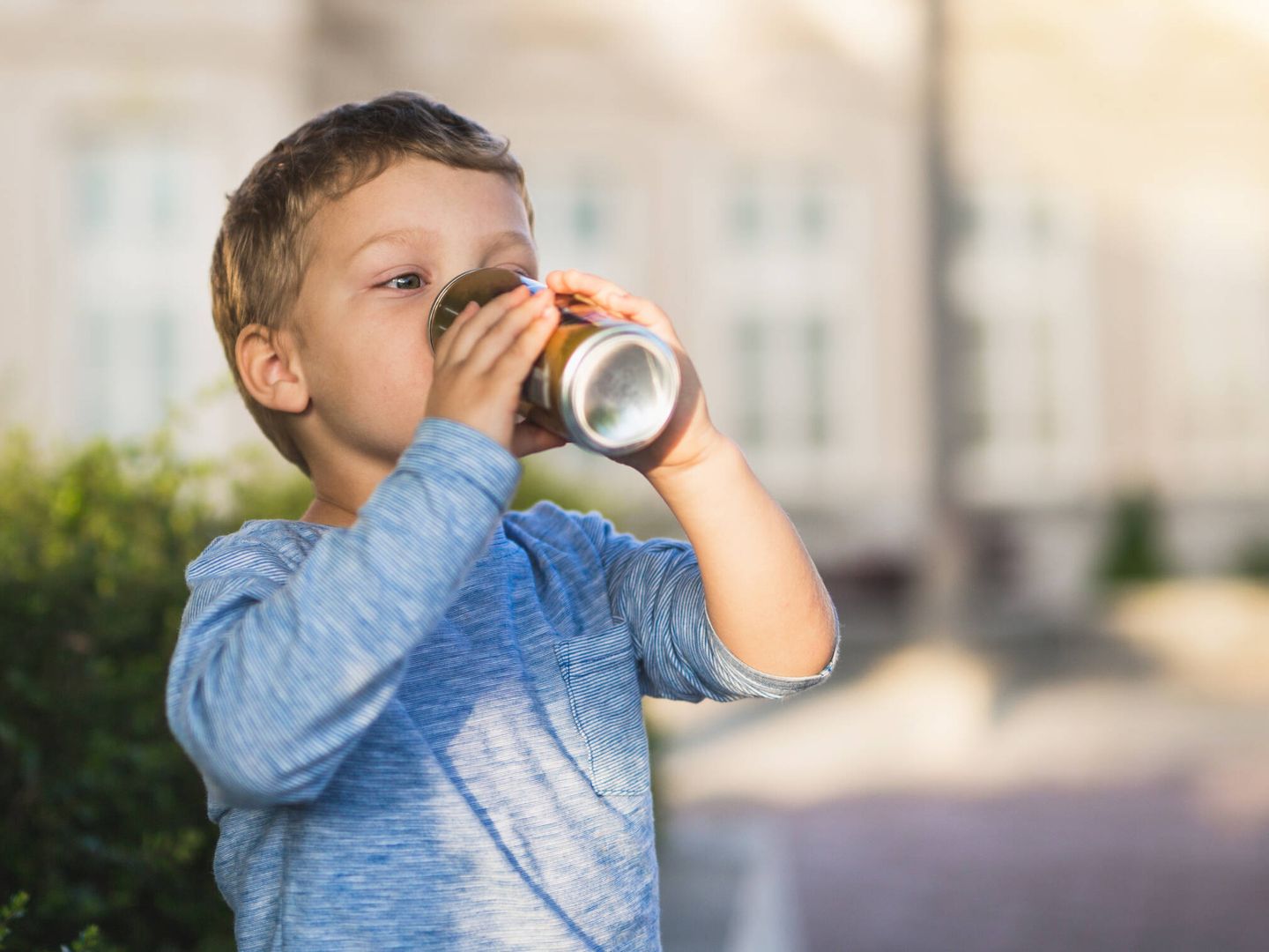 El consumo excesivo de azúcar en los niños puede afectar a su salud de adultos. (iStock)