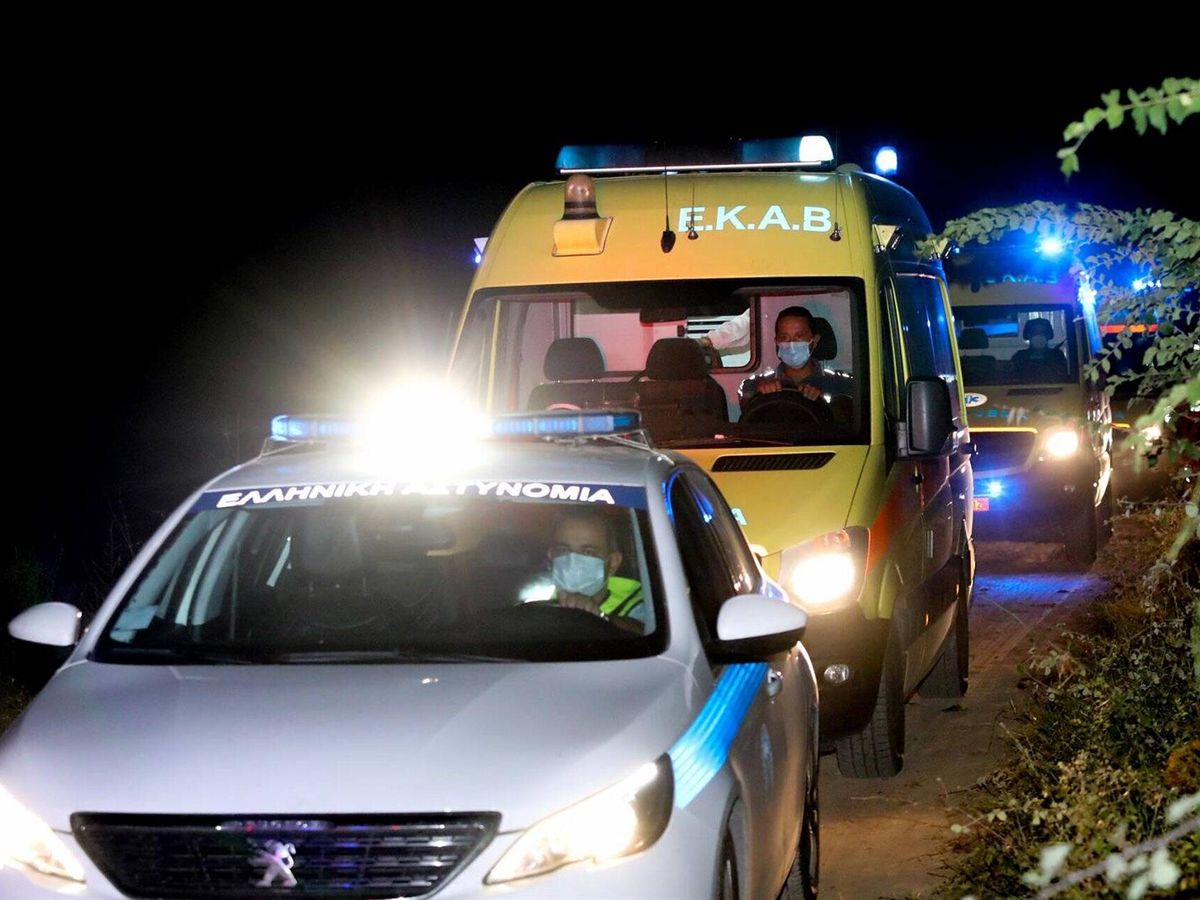 Foto: Policía y ambulancias en Grecia. (Europa Press/Yu Shuaishuaitonglian)