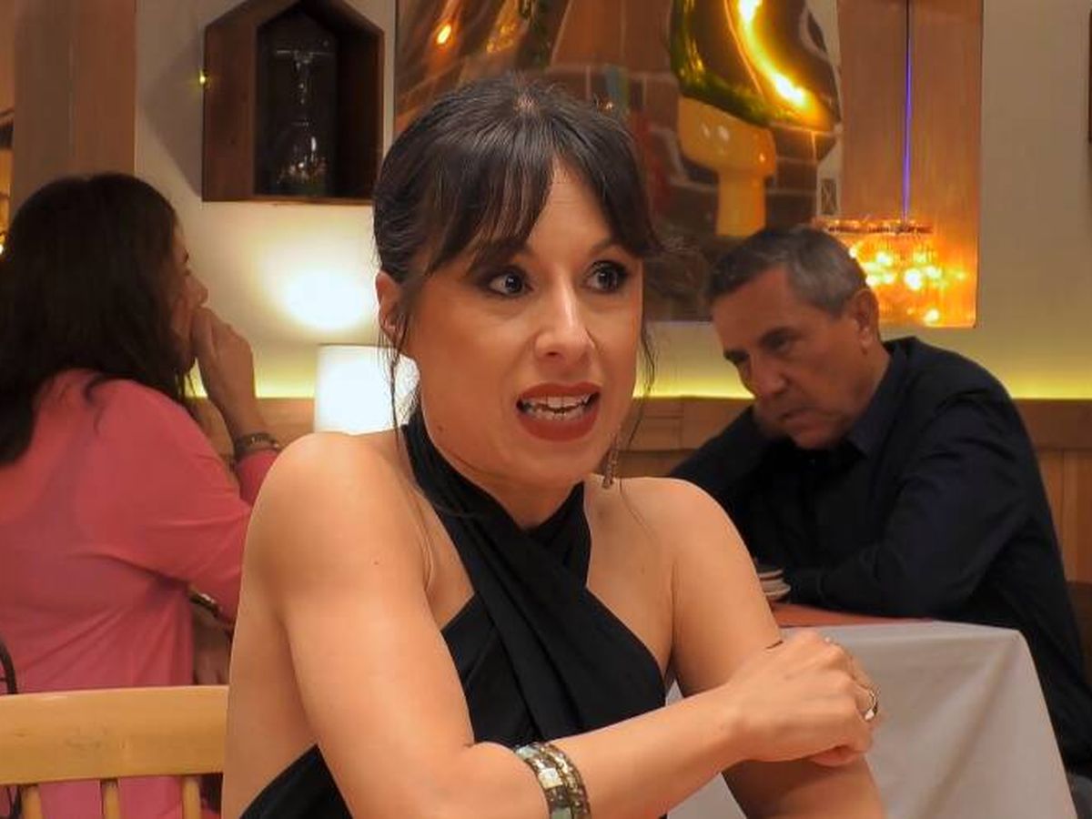 Foto: Cristina Zapata teniendo una cita en 'First Dates'. (Mediaset)