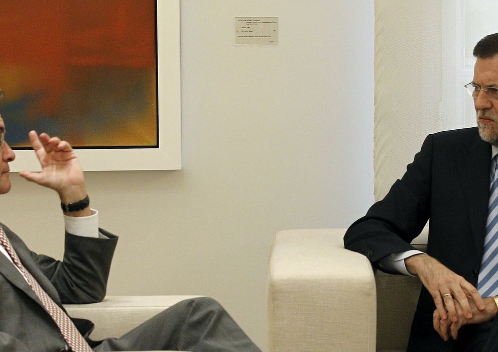 Foto: El jefe del Gobierno, Mariano Rajoy (d), y el presidente de la Generalitat, Artur Mas. (EFE)