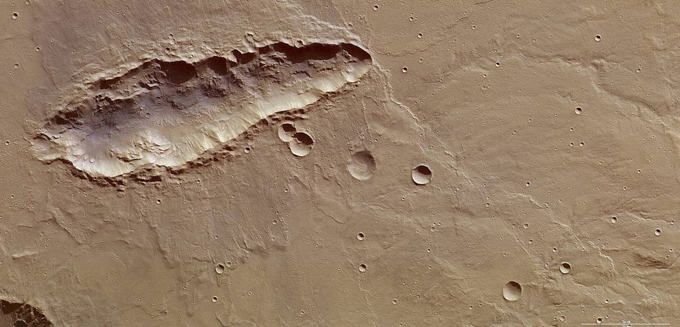 El mars express orbiter fotografía una cicatriz de 78 kilómetros en marte