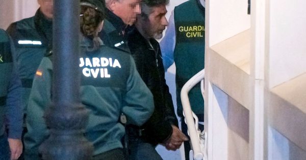 Foto: Bernardo montoya, en el momento de llegar al juzgado tras ser detenido