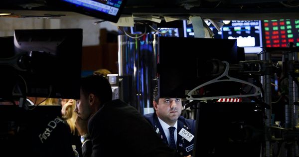 Foto: Comerciantes de valores trabajan en la Bolsa de Nueva York. (EFE)