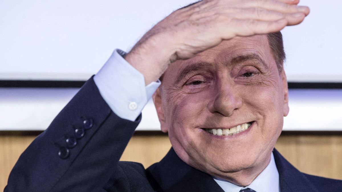 Silvio Berlusconi compró varias películas a través de una empresa 'offshore'