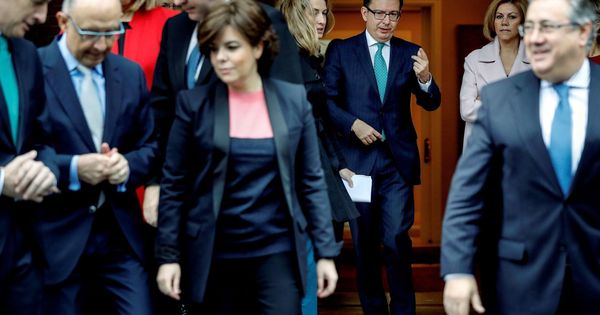 Foto: El equipo de ministros de Mariano Rajoy. (EFE)