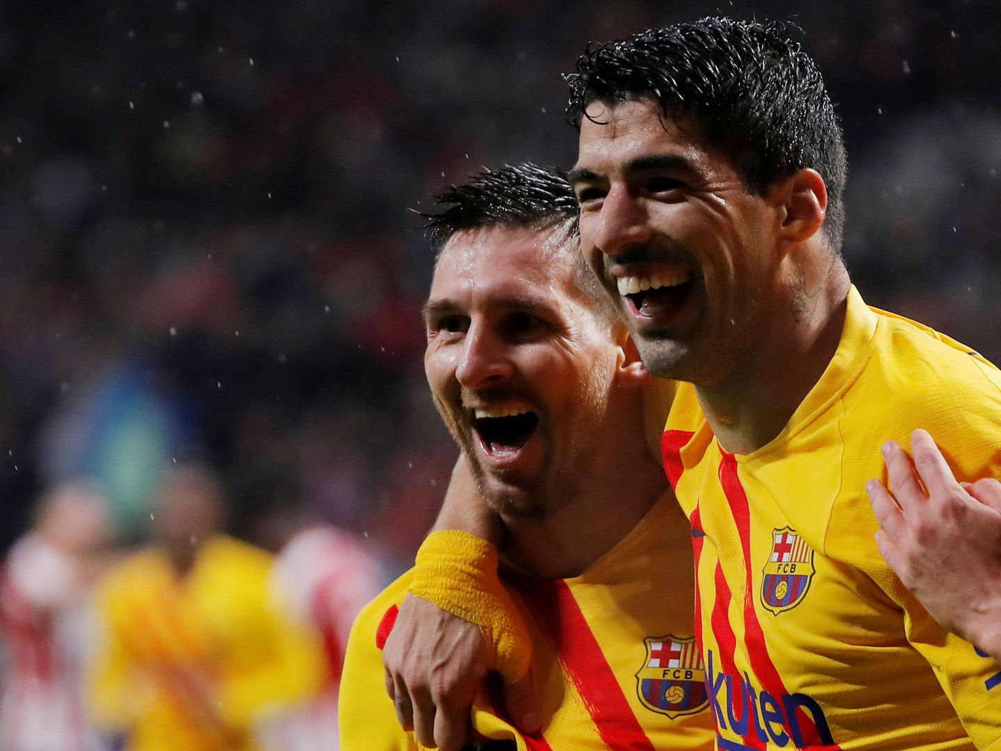 Suárez se marchó a un rival directo como el Atlético de Madrid la pasada temporada. (Reuters)