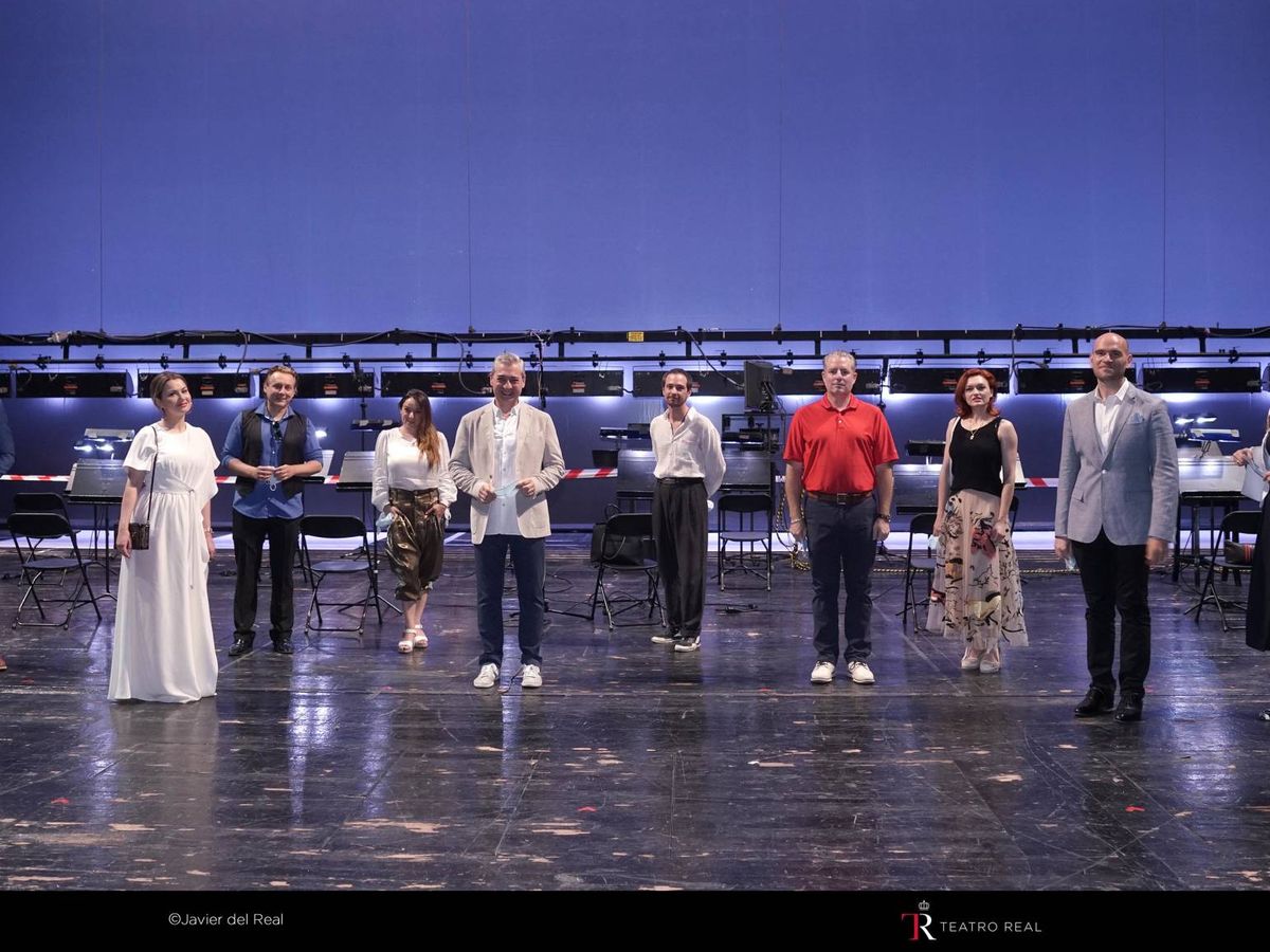 Foto: El elenco de 'La Traviata' en el Teatro Real 