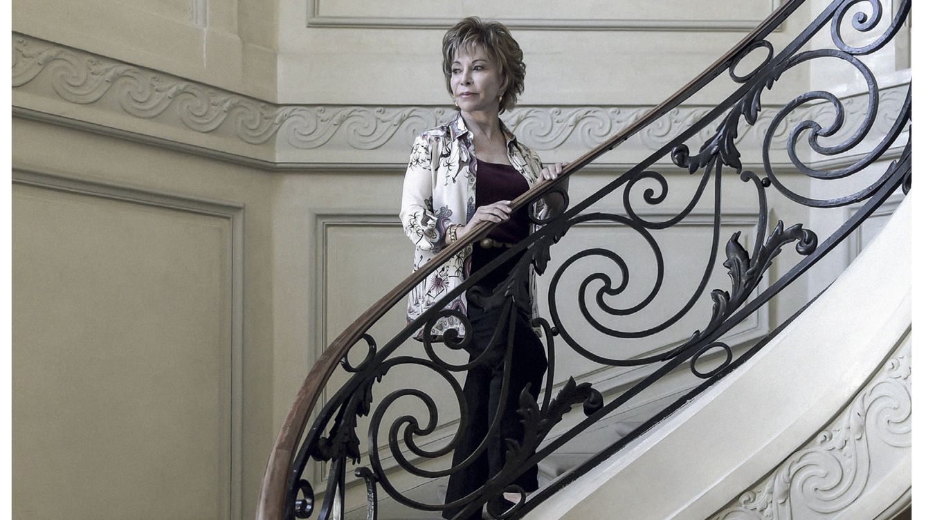 Entrevista con Isabel Allende, que publica 'Largo pétalo de mar' 