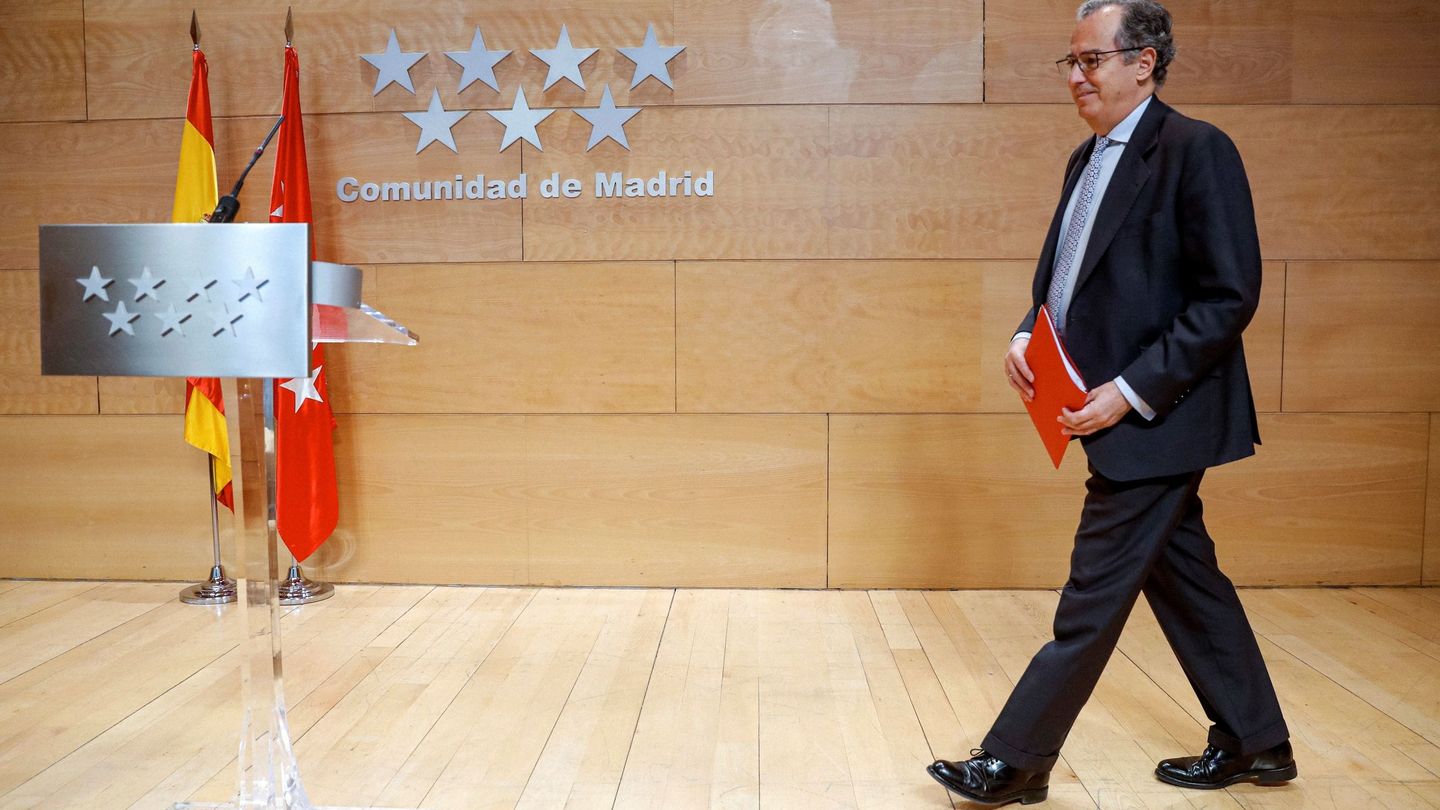 El consejero de Educación de la Comunidad de Madrid, Enrique Ossorio durante su rueda de prensa. (EFE)